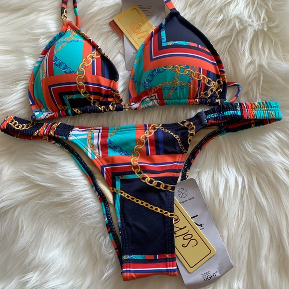 Brazilian bikini - Picture 2 of 2